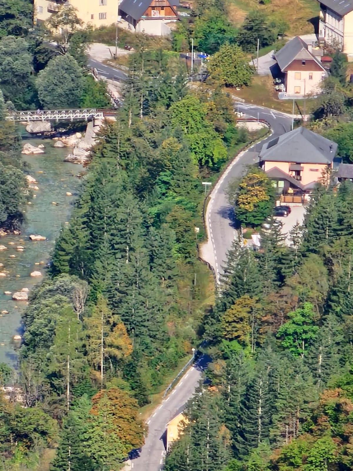 Gostisce Andrejc Hotel Soča Екстериор снимка
